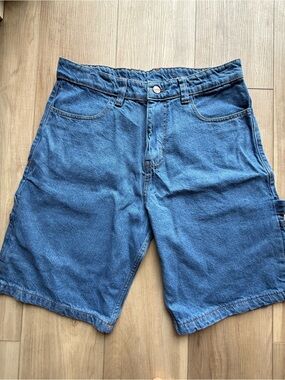 Reworked vintage Men's Blue Denim Shorts - Classic Casual
